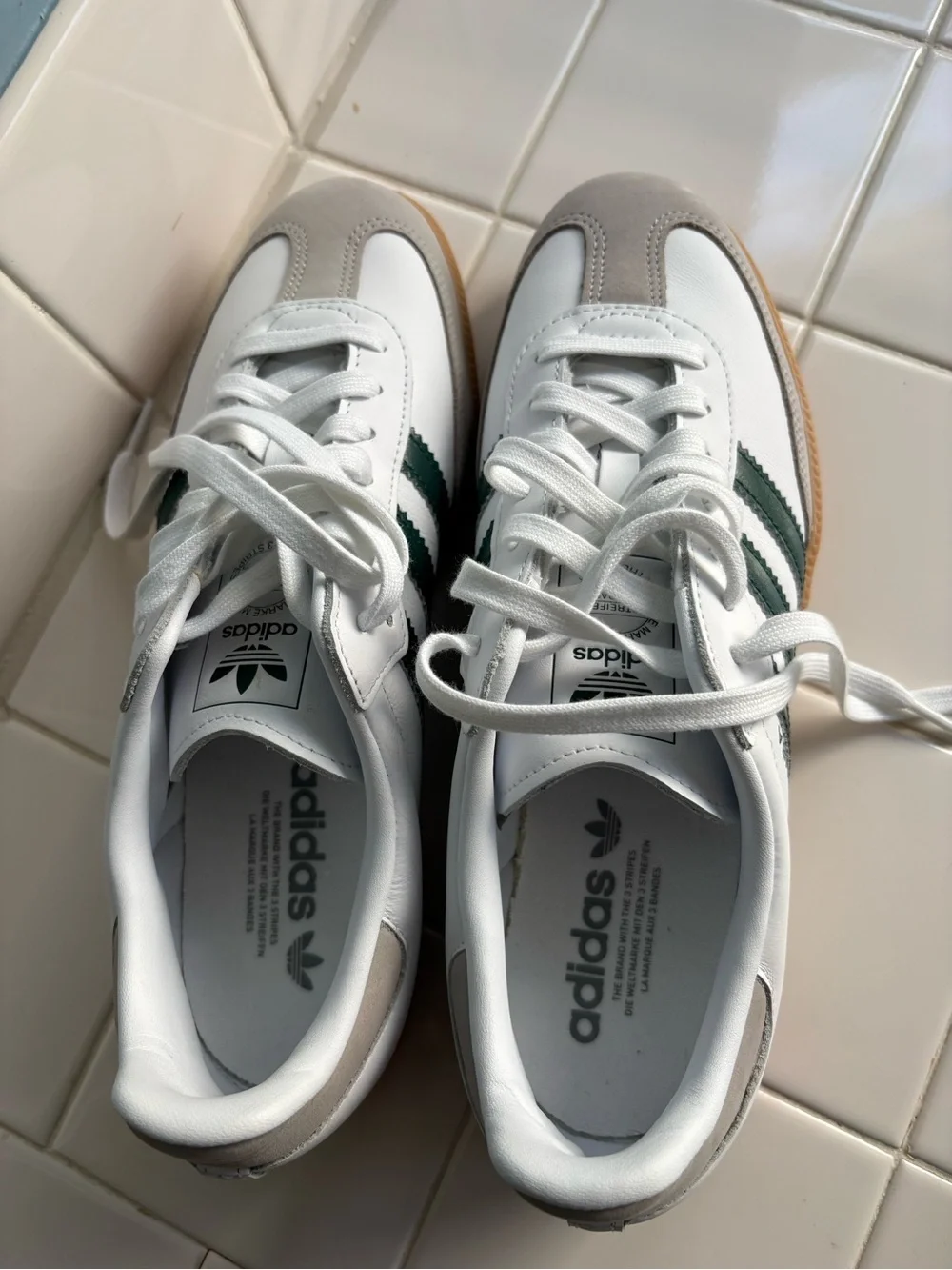 NWOB Adidas Women's Samba OG Shoe White / Collegiate Green JI2724 Size 10
